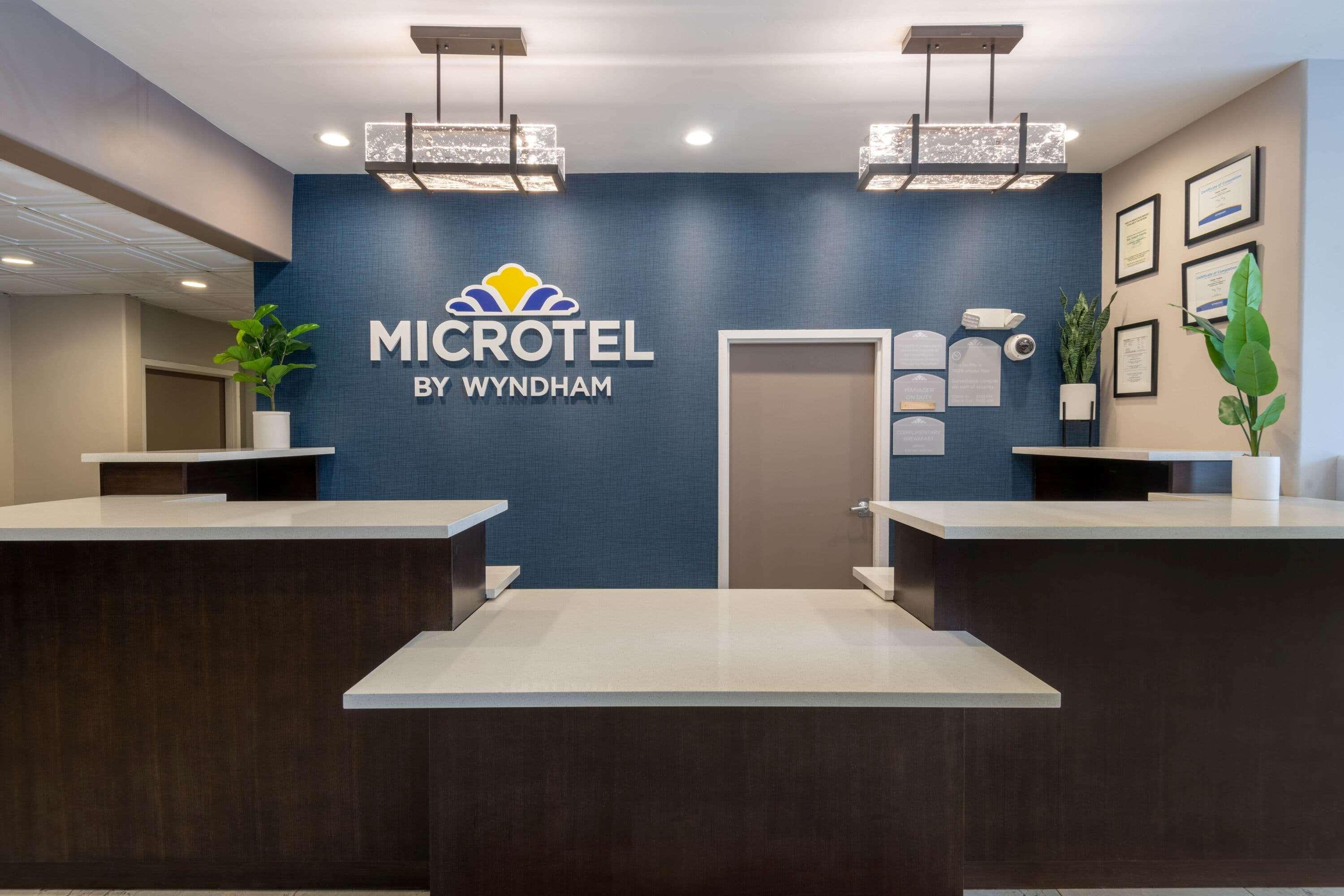 Microtel Inn & Suites By Wyndham Трейси Экстерьер фото