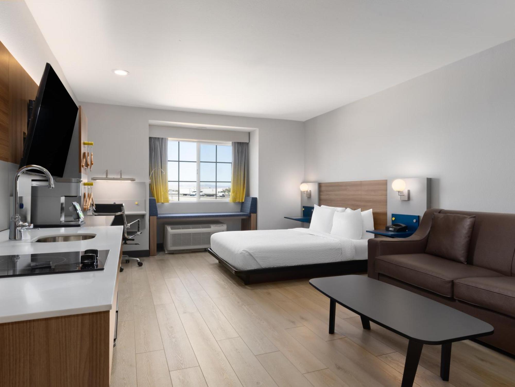 Microtel Inn & Suites By Wyndham Трейси Экстерьер фото